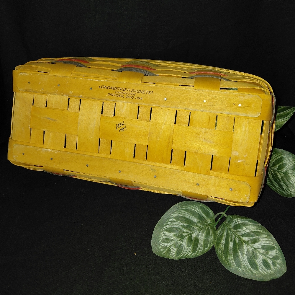 Vintage 1997 Longaberger Bread Basket - Picture 3 of 5